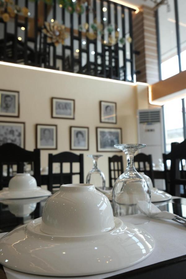 Seeya Hotel Tubigon Ngoại thất bức ảnh